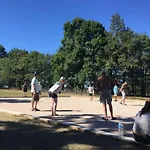 Les Petites Minaudieres