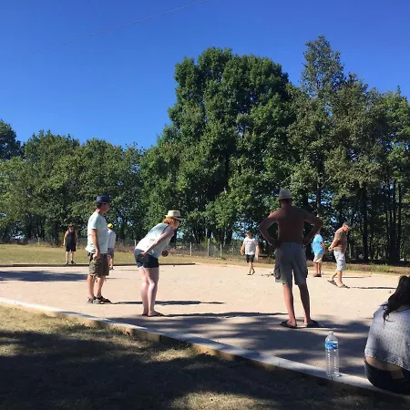 Les Petites Minaudieres