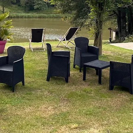 Les Petites Minaudieres Kemping *