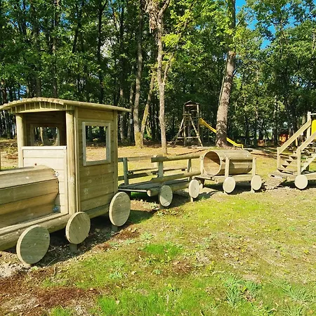 Les Petites Minaudieres Kemping *