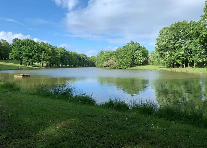 Les Petites Minaudieres