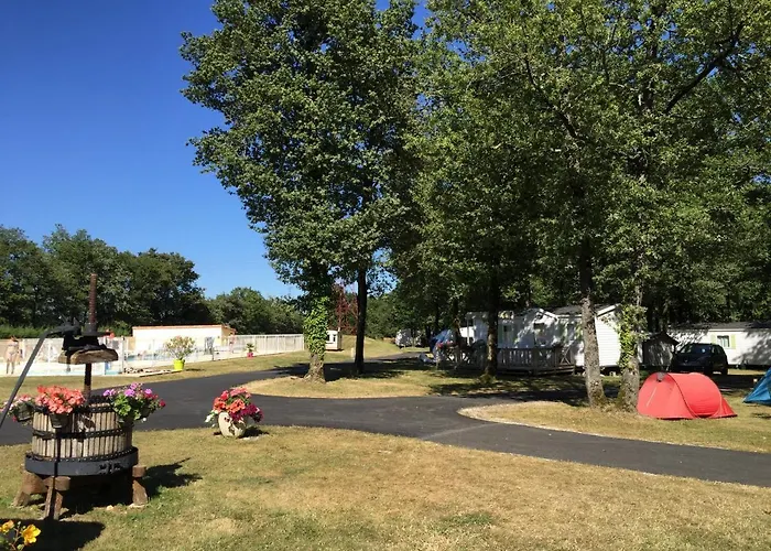 Camping Les Petites Minaudieres